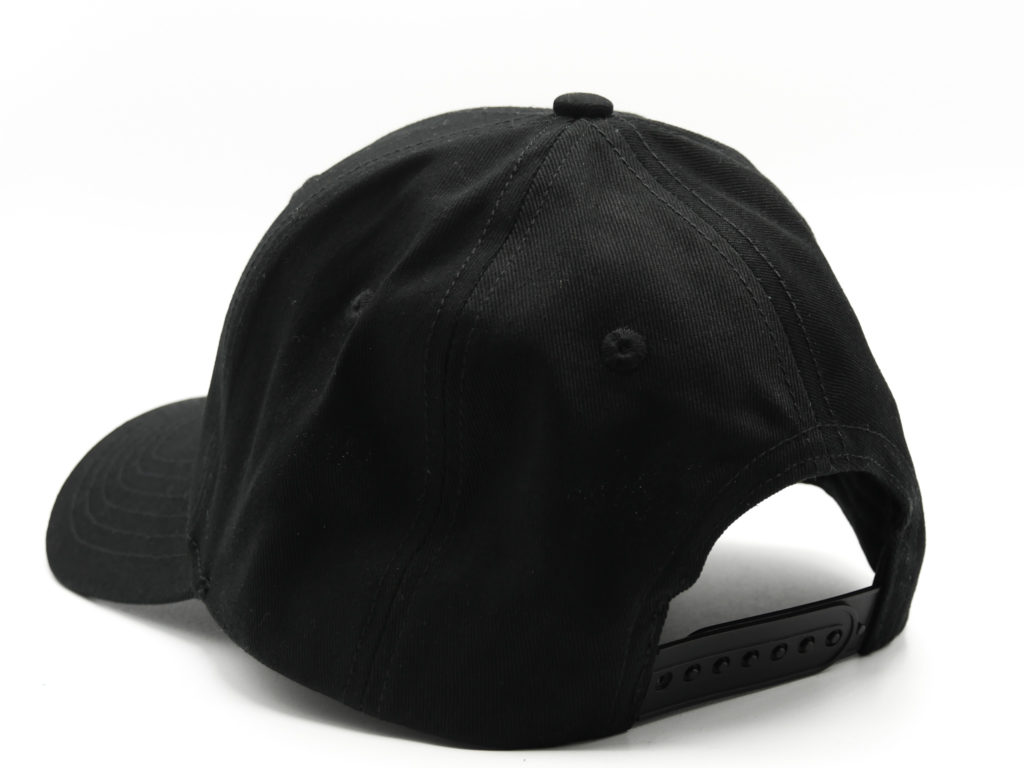 Vue arrière de la casquette Betamons couleur noire