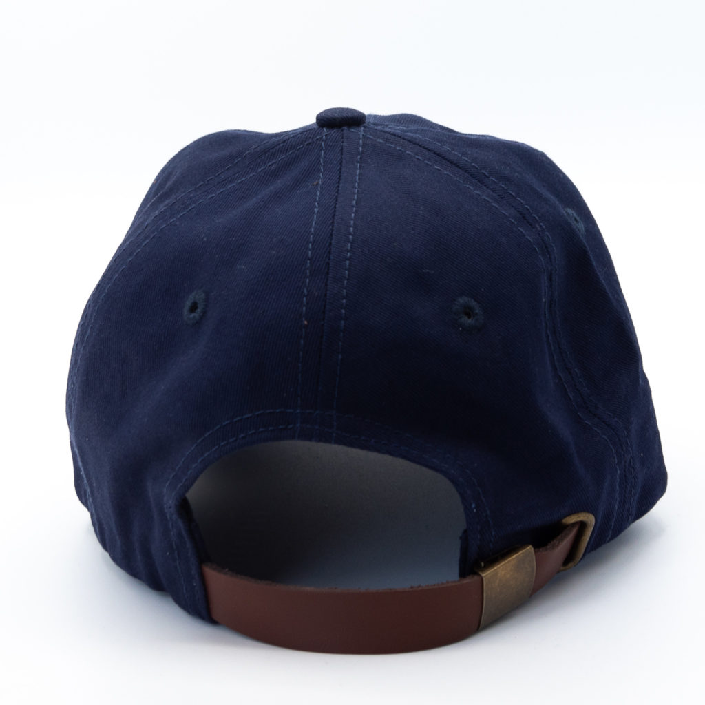 Vue de derrière de la casquette Betamons de couleur bleue