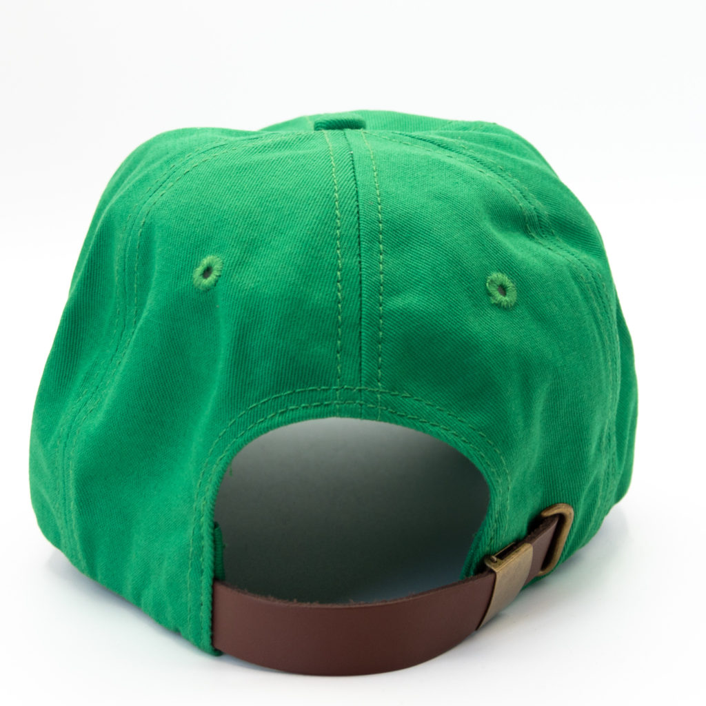Vue de derrière de la casquette Betamons de couleur verte